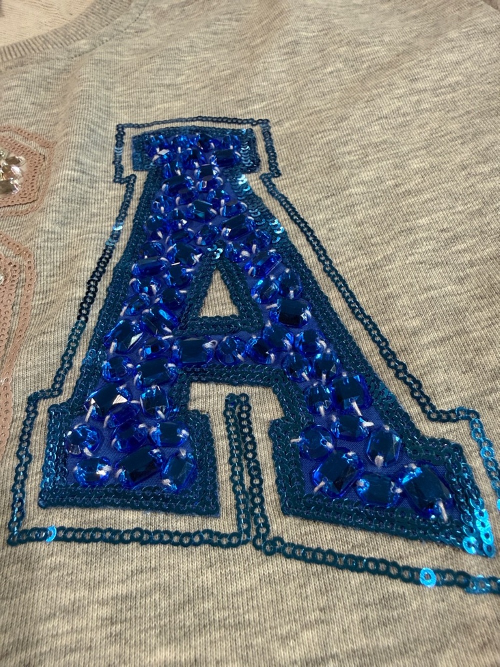 QUEEN OF SPARKLES Gray Crop Tee with Red, White & Blue Sequin USA - Picture 5 of 10